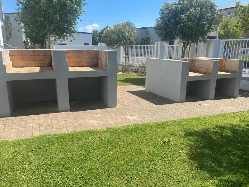 2 Bedroom Property for Sale in Buh Rein Estate Western Cape